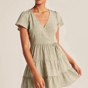 Abercrombie & Fitch Floral Wrap Mini Dress Green and White Size S